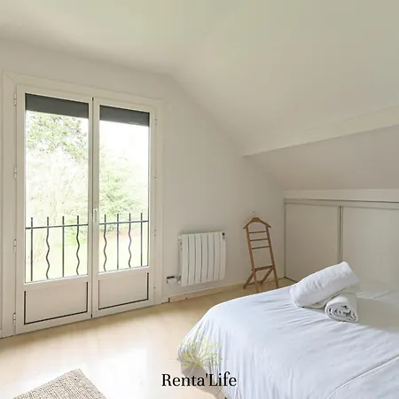 Holiday home Cassassiens Reneuves - Maison T4 - 7min Disneyland *